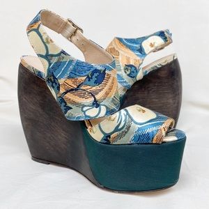 Loeffler Randall X SUNO | Wood Grosgrain Wedges